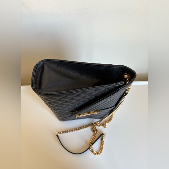 Saint Laurent Envelope Triquilt Large YSL Shoulder Bag in Grained Leather - Picture 11 of 13